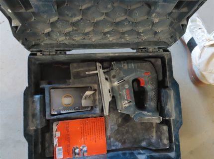1 Akku-Stichsäge Fabr.: Bosch Typ: