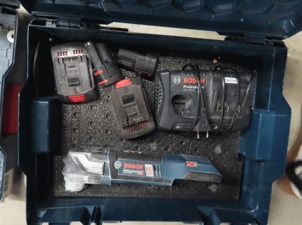1 Multitool Fabr.: Bosch Typ: